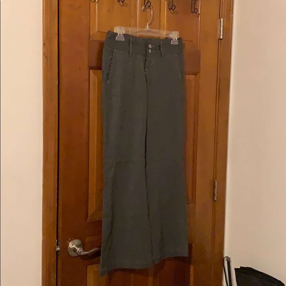 FINAL SALE 7 For All Mankind pants size 24